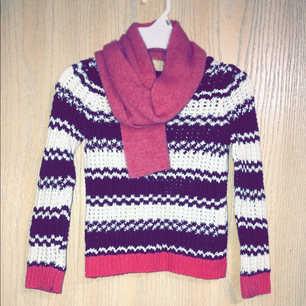 H&M Sweater w/Scarf